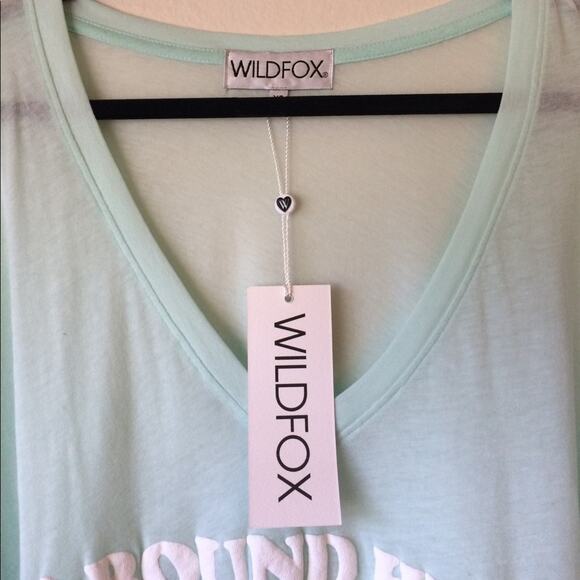 WILDFOX Womens Dessert First Oversized V-Neck Printed Aqua Tee Size XS - Picture 11 of 11